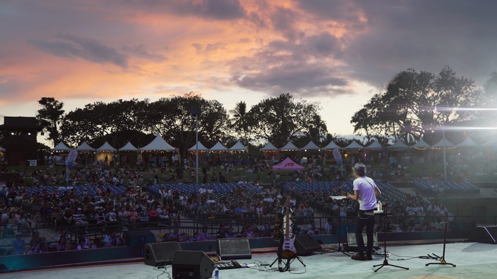 THE TOM MOFFATT WAIKIKI SHELL MICE JTB Hawaii